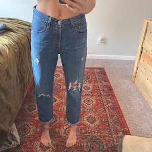 Levi’s boyfriend jeans